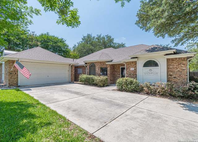 Property at 806 Northstar Loop, New Braunfels, TX 78130, 3 beds, 2 baths