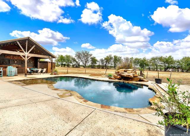 Property at 15910 FM 463 Esm, Lytle, TX 78052, 3 beds, 2.5 baths