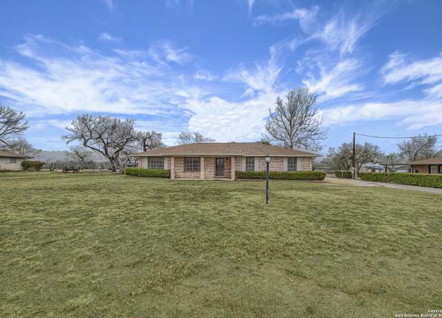 Property at 8020 Knowlton Rd, San Antonio, TX 78263-9672, 3 beds, 2.5 baths