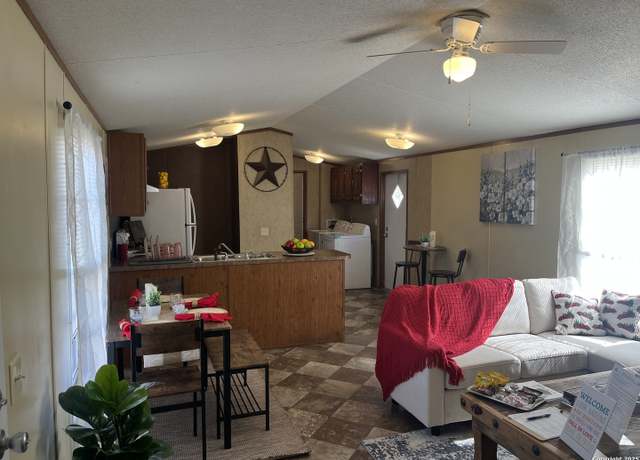 Property at 1966 FM 65, Crystal City, TX 78839, 3 beds, 2 baths