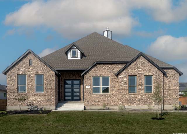 Property at 534 Englewood Ln, Castroville, TX 78009, 4 beds, 3.5 baths