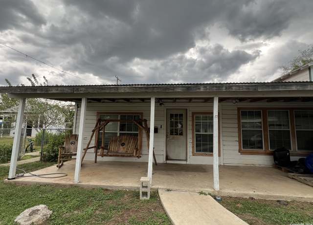 Property at 108 S 19th St, Carrizo Springs, TX 78834-3506, 4 beds, 2 baths