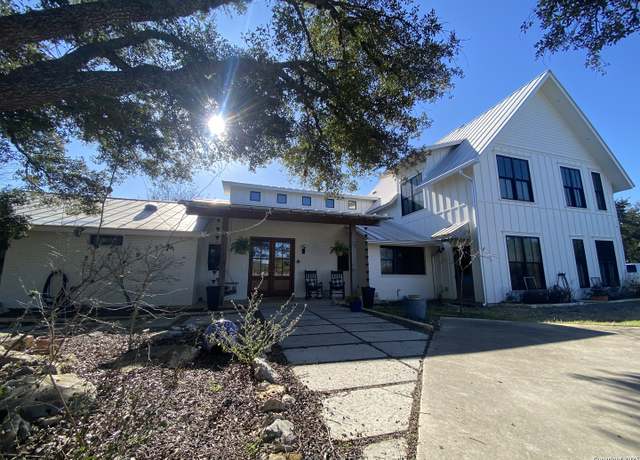 Property at 31545 Meadow Crk, Fair Oaks Ranch, TX 78015, 6 beds, 5.5 baths