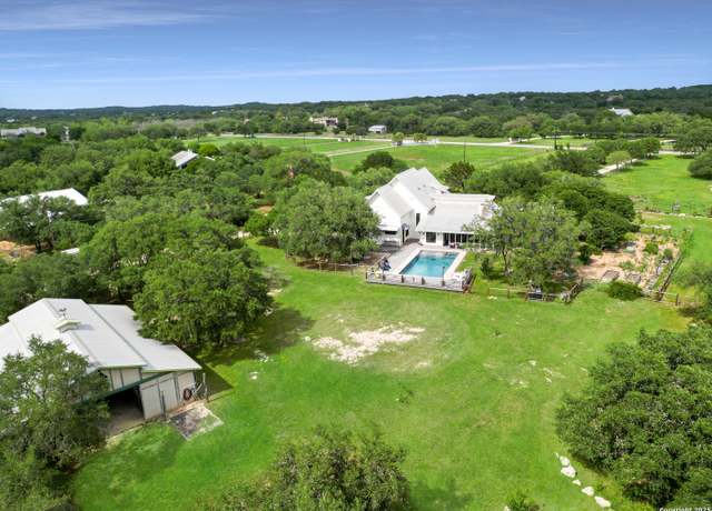 Property at 31545 Meadow Crk, Fair Oaks Ranch, TX 78015, 6 beds, 5.5 baths