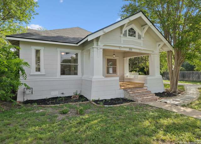 Property at 233 May St, Castroville, TX 78009, 3 beds, 2.5 baths