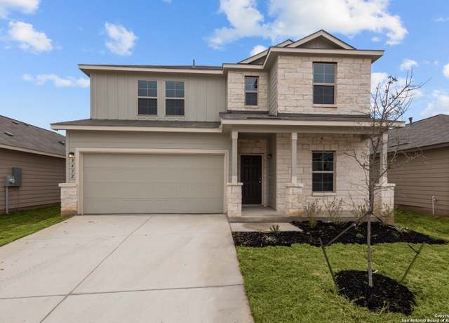 Property at 8432 Roadrunner Psge, San Antonio, TX 78222, 5 beds, 3 baths