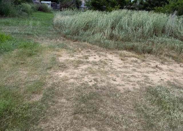 Property at 231 4th, Elmendorf, TX 78112