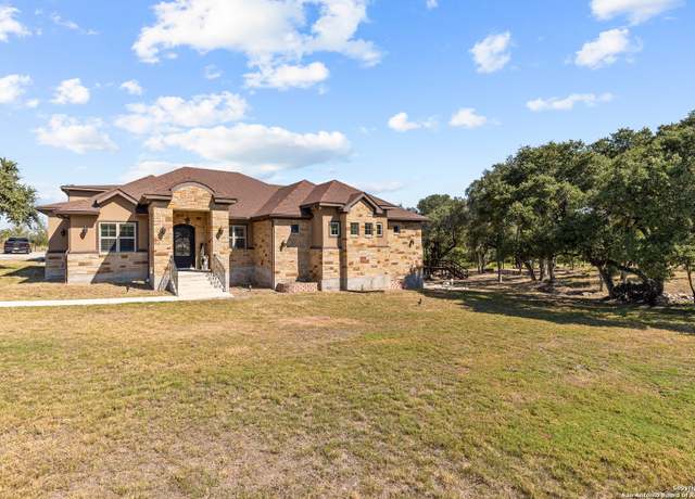 Property at 1357 Private Road 3702, San Antonio, TX 78253, 4 beds, 3 baths