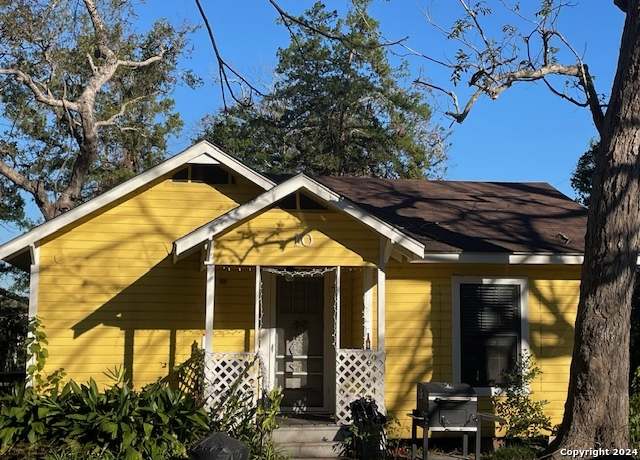Property at 10 Cypress, TX 77531, 2 beds, 1 bath