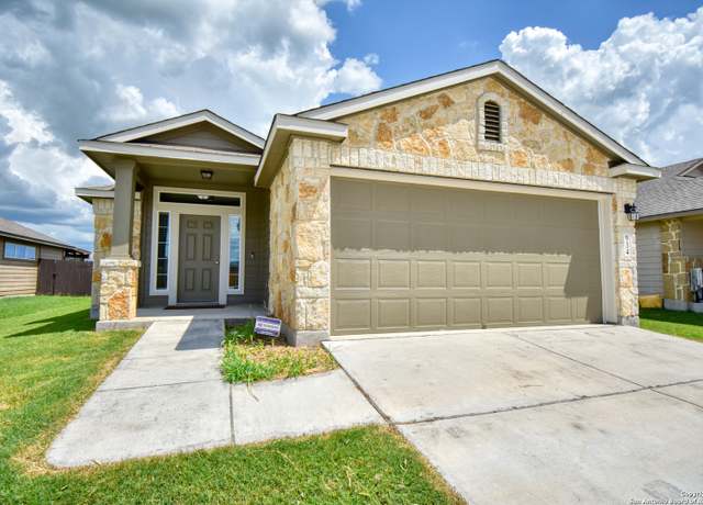 Property at 934 Pumpkin, New Braunfels, TX 78130, 3 beds, 2 baths