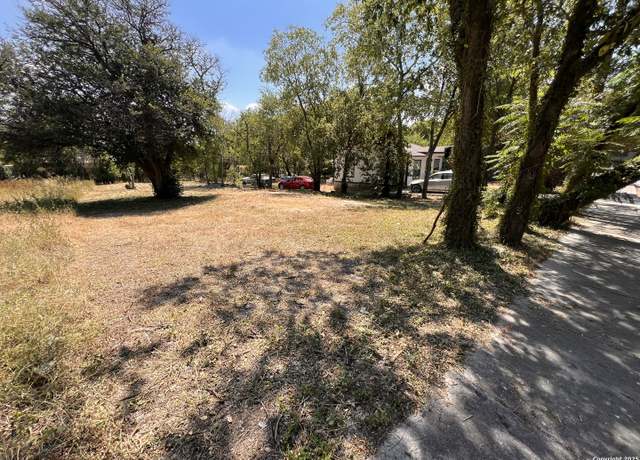 Property at 818 Mel Waiters, San Antonio, TX 78203