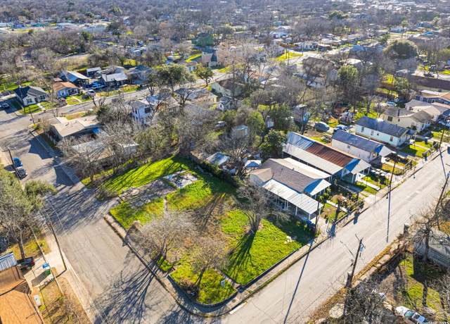 Property at 202 Eskimo, San Antonio, TX 78225