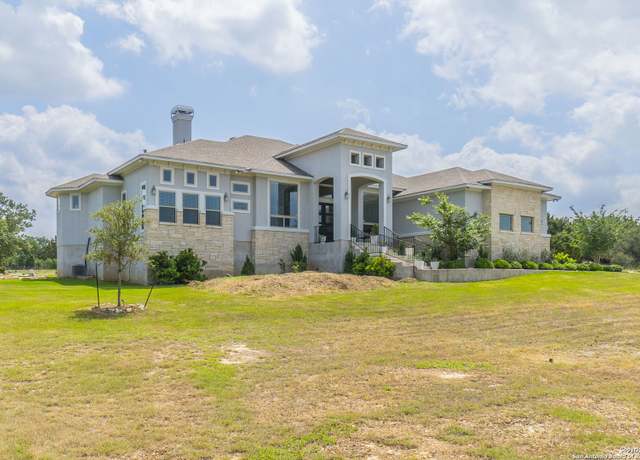 Property at 1234 Smoky Loop, New Braunfels, TX 78132, 4 beds, 4 baths