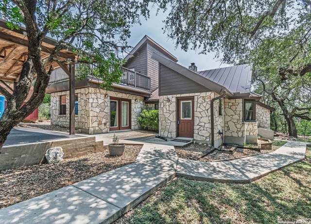 Property at 560 Bluff Rdg, New Braunfels, TX 78132, 3 beds, 2 baths