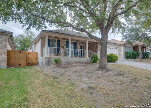 Property at 462 Bobcat Holw, San Antonio, TX 78251, 3 beds, 2 baths