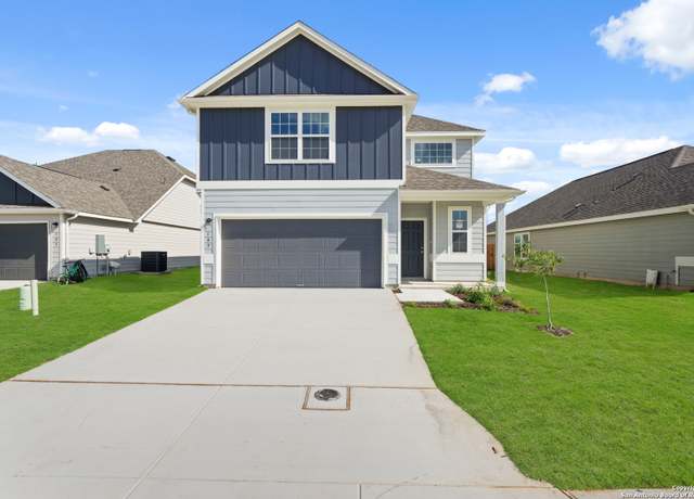 Property at 109 Lina Way, Seguin, TX 78155, 4 beds, 2.5 baths