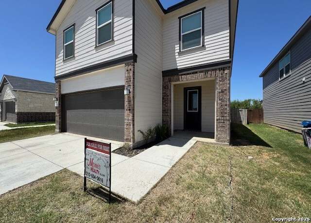 Property at 3231 Old Almonte, San Antonio, TX 78224, 3 beds, 2.5 baths