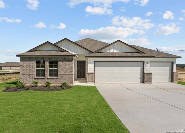Property at 116 Cheyenne Dr, Floresville, TX 78114-0106, 3 beds, 2 baths