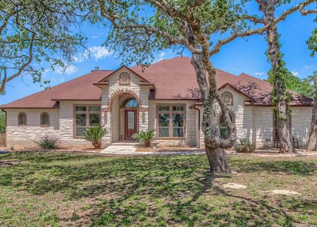 Property at 141 Circle Six, La Vernia, TX 78121, 4 beds, 2.5 baths