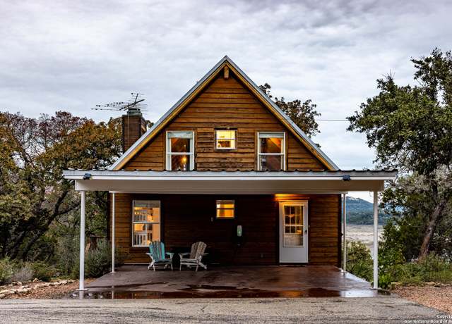 Property at 464 County Road 262, Mico, TX 78056-5206, 3 beds, 3 baths