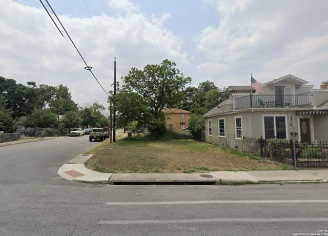 Property at 727 S Trinity St, San Antonio, TX 78207