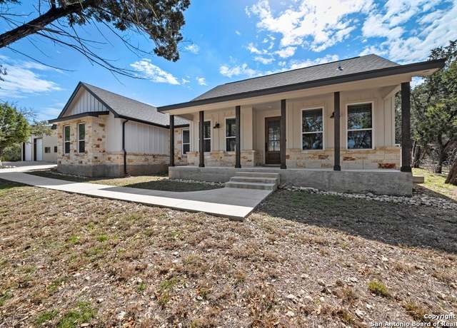 Property at 910 Shelly Dr, Canyon Lake, TX 78133, 3 beds, 2 baths