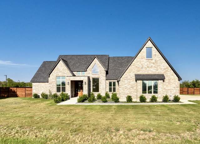 Property at 187 Stone Loop, Castroville, TX 78009, 4 beds, 3 baths