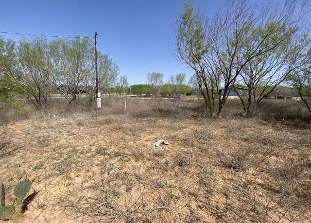 Property at 105 cr 2667, Devine, TX 78016
