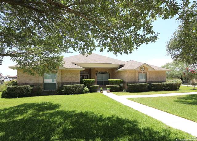 Property at 8306 Quail Covey Ln, San Antonio, TX 78263-2207, 5 beds, 5 baths