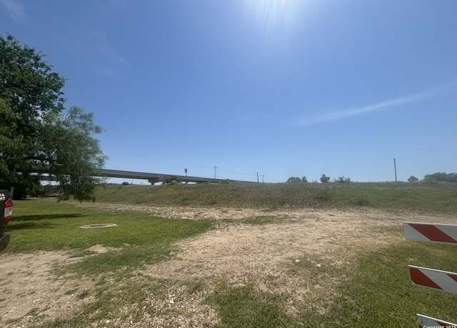 Property at 2 Utopia, Selma, TX 78154