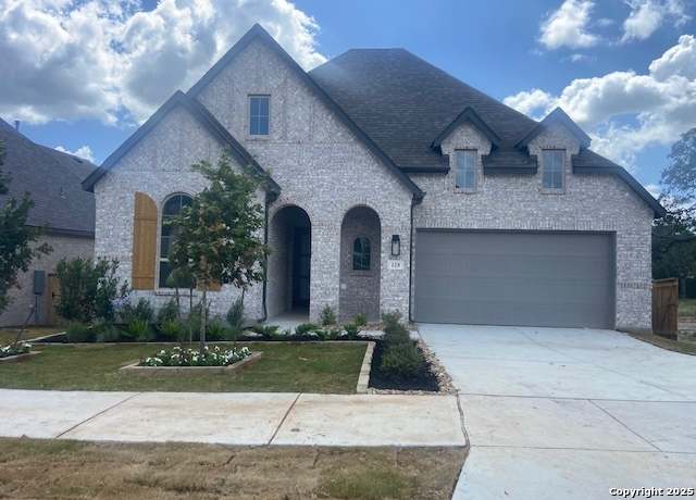 Property at 125 Rainwater, Boerne, TX 78006, 4 beds, 3 baths