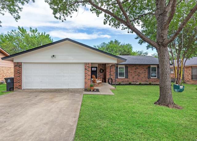 Property at 1406 Shannon Cir, New Braunfels, TX 78130, 3 beds, 2 baths