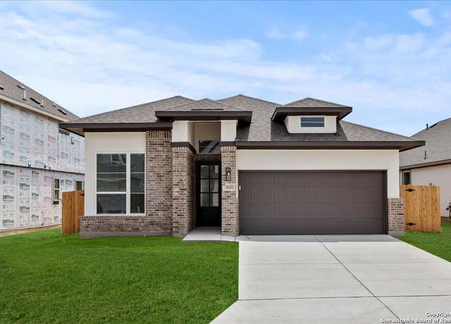 Property at 1670 Couser Ave, New Braunfels, TX 78132, 4 beds, 3 baths