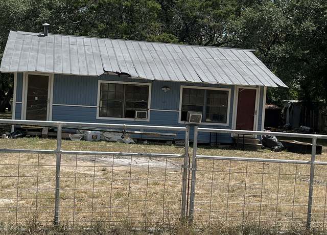 Property at 282 Elmhurst, Lakehills, TX 78063, 2 beds, 1 bath