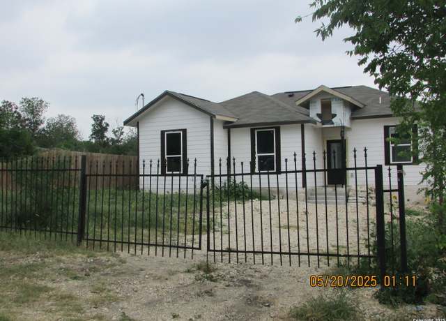 Property at 639 H, San Antonio, TX 78220, 3 beds, 2 baths
