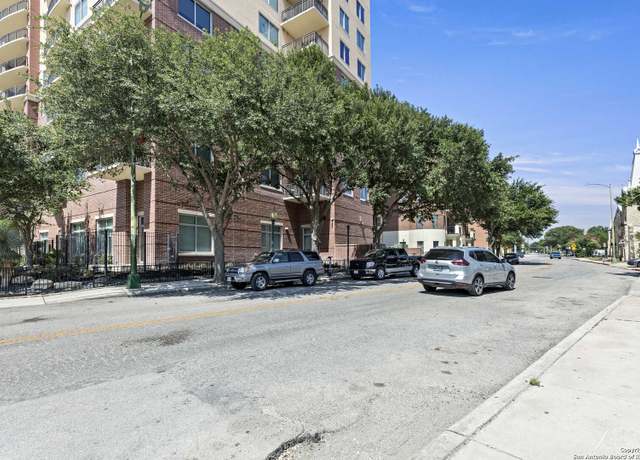 Property at 215 Center Apt 1, San Antonio, TX 78202, 2 beds, 2.5 baths