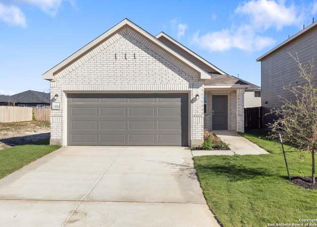Property at 13110 Club House Blvd, San Antonio, TX 78221, 3 beds, 2 baths