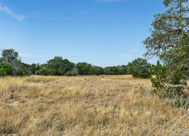 Property at 090 Tasiwoo Pvt Rd, Harper, TX 78631