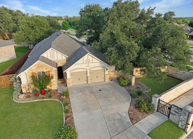 Property at 101 Boulder Crk, Boerne, TX 78006, 4 beds, 2.5 baths