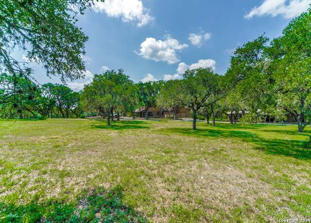 Property at 511 Tomahawk Trl, Hill Country Village, TX 78232-3619, 5 beds, 3.5 baths