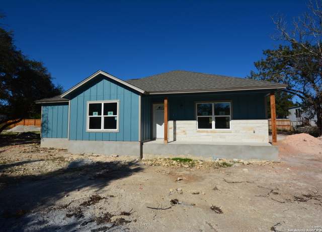 Property at 829 Mustang Trl, Spring Branch, TX 78070-2204, 3 beds, 2 baths