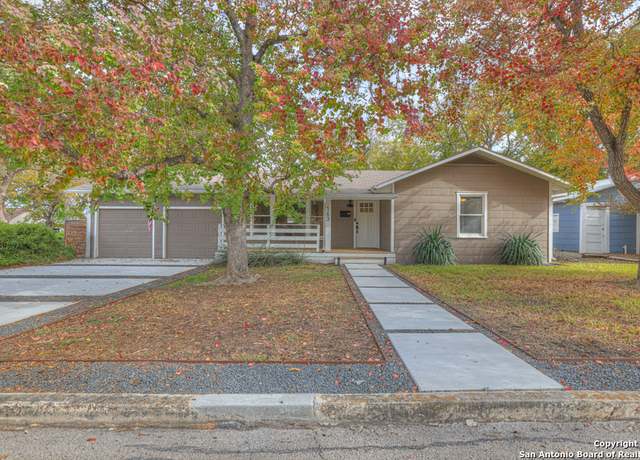 Property at 163 S Mesquite Ave, New Braunfels, TX 78130-6362, 3 beds, 1 bath