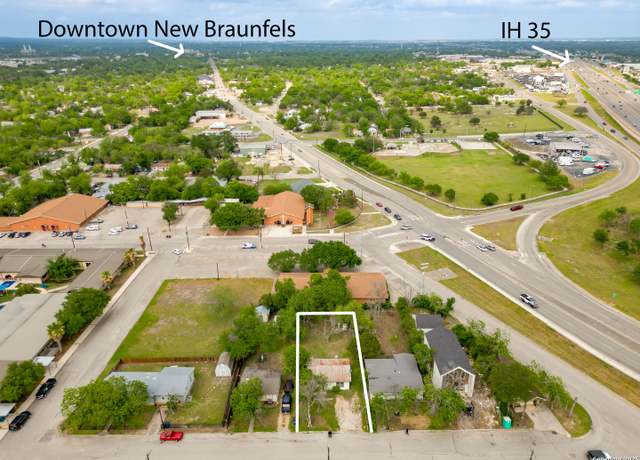Property at 239 School Ave, New Braunfels, TX 78130, 2 beds, 1 bath
