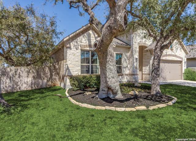 Property at 8915 Fowler Hl, Boerne, TX 78015, 3 beds, 2.5 baths