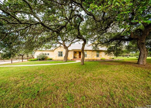 Property at 307 Pecan Pkwy, Boerne, TX 78006-7962, 3 beds, 2 baths