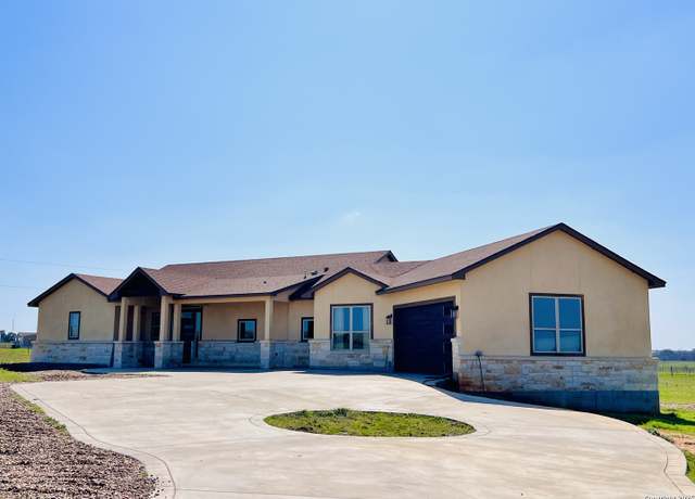 Property at 3200 FM 1922, Floresville, TX 78114, 3 beds, 2.5 baths