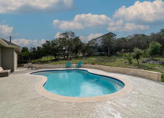 Property at 1587 Lakeshore Dr, Canyon Lake, TX 78133, 3 beds, 2 baths