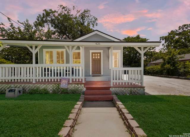 Property at 426 N Monumental St, San Antonio, TX 78202, 2 beds, 1.5 baths