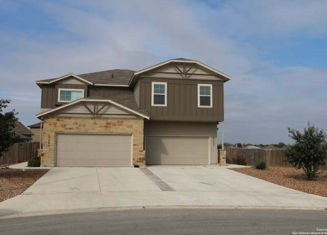 Property at 2255-2257 Avery Vlg, New Braunfels, TX 78130, 7 beds, 5 baths