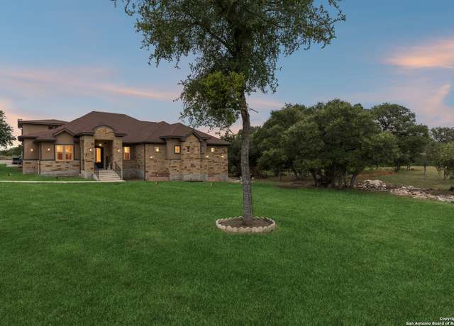 Property at 1357 Private Road 3702, San Antonio, TX 78253, 4 beds, 4.5 baths